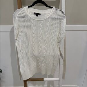 Banana Republic Cream Cable Knit Sweater